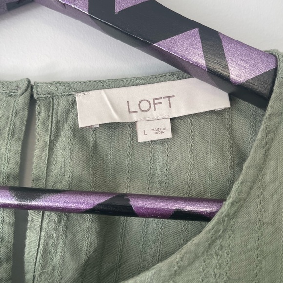 Loft Green Ruffle Cropped Blouse Top Size Large - Picture 8 of 9